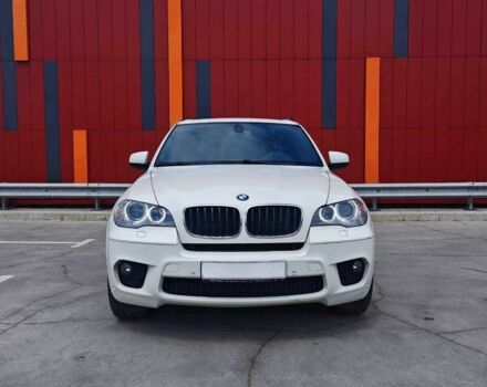 Белый БМВ Х5, объемом двигателя 3 л и пробегом 148 тыс. км за 17000 $, фото 1 на Automoto.ua