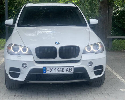 Белый БМВ Х5, объемом двигателя 3 л и пробегом 223 тыс. км за 18500 $, фото 1 на Automoto.ua