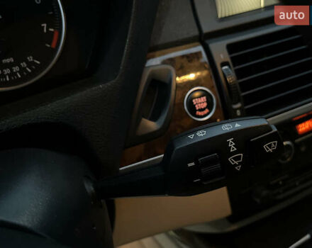 Белый БМВ Х5, объемом двигателя 3 л и пробегом 325 тыс. км за 13700 $, фото 16 на Automoto.ua