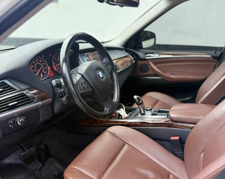 Белый БМВ Х5, объемом двигателя 2.99 л и пробегом 259 тыс. км за 16400 $, фото 11 на Automoto.ua