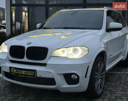 Белый БМВ Х5, объемом двигателя 3 л и пробегом 325 тыс. км за 13700 $, фото 2 на Automoto.ua