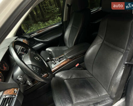 Белый БМВ Х5, объемом двигателя 3 л и пробегом 251 тыс. км за 17800 $, фото 7 на Automoto.ua