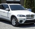 Белый БМВ Х5, объемом двигателя 3 л и пробегом 142 тыс. км за 3289 $, фото 1 на Automoto.ua