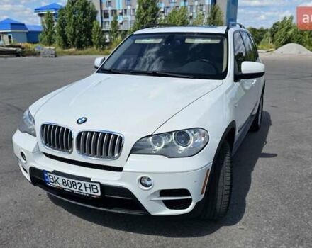 Белый БМВ Х5, объемом двигателя 3 л и пробегом 347 тыс. км за 17000 $, фото 4 на Automoto.ua