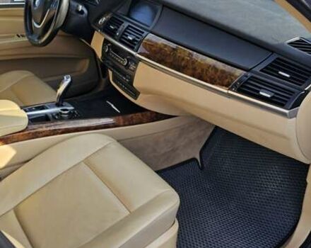 Белый БМВ Х5, объемом двигателя 3 л и пробегом 347 тыс. км за 17000 $, фото 7 на Automoto.ua