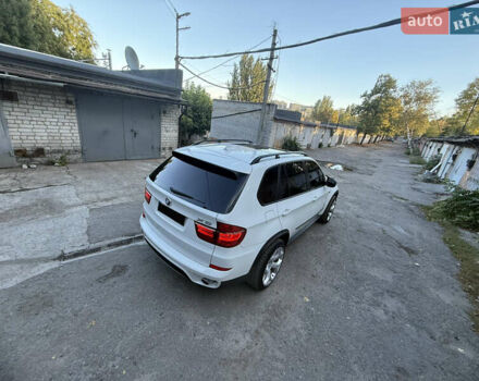 Белый БМВ Х5, объемом двигателя 3.5 л и пробегом 315 тыс. км за 18000 $, фото 8 на Automoto.ua