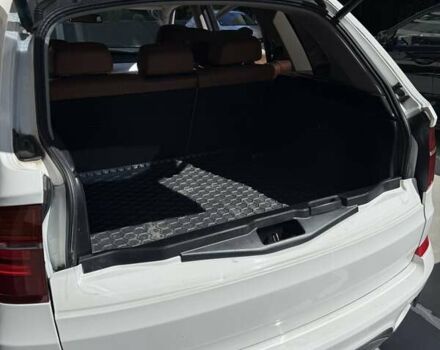 Белый БМВ Х5, объемом двигателя 2.98 л и пробегом 193 тыс. км за 15000 $, фото 15 на Automoto.ua