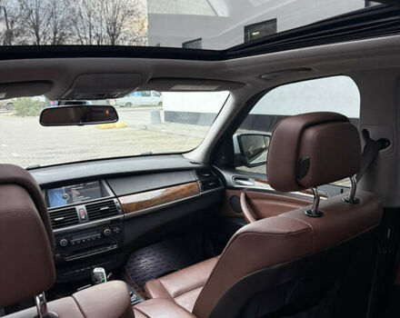 Белый БМВ Х5, объемом двигателя 2.99 л и пробегом 259 тыс. км за 16400 $, фото 14 на Automoto.ua