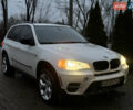 Белый БМВ Х5, объемом двигателя 3 л и пробегом 264 тыс. км за 10900 $, фото 1 на Automoto.ua