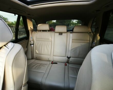 Белый БМВ Х5, объемом двигателя 3 л и пробегом 320 тыс. км за 15000 $, фото 3 на Automoto.ua