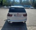 Белый БМВ Х5, объемом двигателя 2.99 л и пробегом 185 тыс. км за 21000 $, фото 2 на Automoto.ua