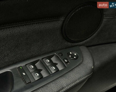 Белый БМВ Х5, объемом двигателя 3 л и пробегом 251 тыс. км за 17800 $, фото 27 на Automoto.ua