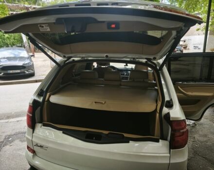 Белый БМВ Х5, объемом двигателя 3 л и пробегом 320 тыс. км за 15000 $, фото 22 на Automoto.ua