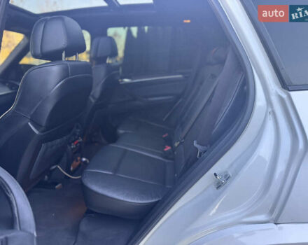 Белый БМВ Х5, объемом двигателя 3 л и пробегом 234 тыс. км за 15800 $, фото 50 на Automoto.ua