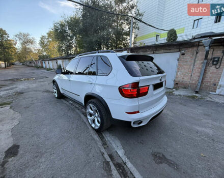 Белый БМВ Х5, объемом двигателя 3.5 л и пробегом 315 тыс. км за 18000 $, фото 3 на Automoto.ua