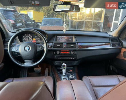 Белый БМВ Х5, объемом двигателя 2.98 л и пробегом 171 тыс. км за 12500 $, фото 7 на Automoto.ua