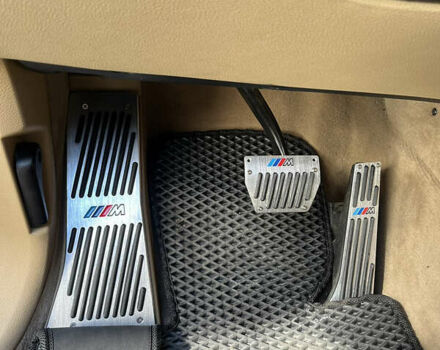 Белый БМВ Х5, объемом двигателя 3 л и пробегом 287 тыс. км за 19500 $, фото 12 на Automoto.ua