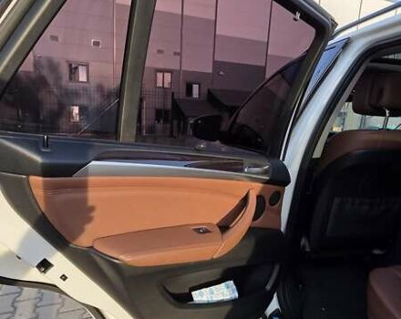 Белый БМВ Х5, объемом двигателя 2.98 л и пробегом 218 тыс. км за 16900 $, фото 11 на Automoto.ua