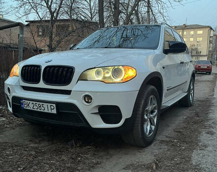 Белый БМВ Х5, объемом двигателя 3 л и пробегом 287 тыс. км за 19500 $, фото 4 на Automoto.ua