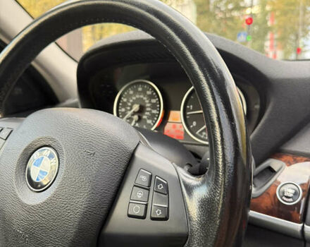 Білий БМВ Х5, об'ємом двигуна 2.99 л та пробігом 259 тис. км за 16000 $, фото 32 на Automoto.ua