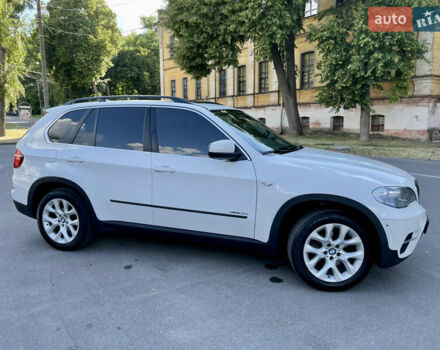Белый БМВ Х5, объемом двигателя 3 л и пробегом 145 тыс. км за 19000 $, фото 4 на Automoto.ua