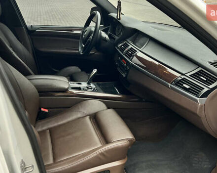 Белый БМВ Х5, объемом двигателя 2.99 л и пробегом 230 тыс. км за 18500 $, фото 15 на Automoto.ua