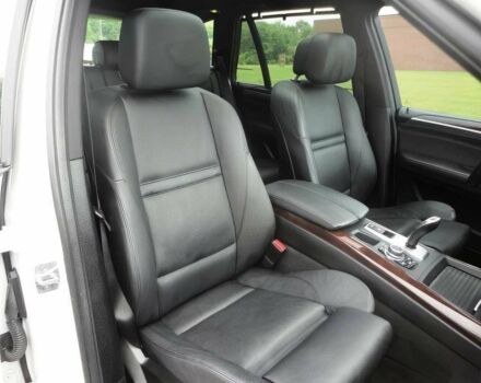 БМВ Х5 2012 в Днепре (Днепропетровске) на Automoto.ua Белый БМВ Х5, объемом двигателя 3 л и пробегом 103 тыс. км за 3500 $, фото 9 на Automoto.ua