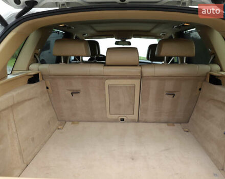 Белый БМВ Х5, объемом двигателя 3 л и пробегом 244 тыс. км за 17500 $, фото 25 на Automoto.ua