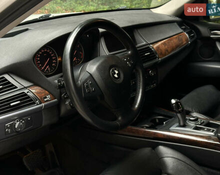 Белый БМВ Х5, объемом двигателя 3 л и пробегом 251 тыс. км за 17800 $, фото 8 на Automoto.ua