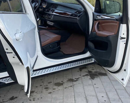 Белый БМВ Х5, объемом двигателя 2.98 л и пробегом 145 тыс. км за 18500 $, фото 4 на Automoto.ua
