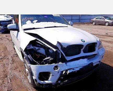 Белый БМВ Х5, объемом двигателя 3 л и пробегом 213 тыс. км за 19000 $, фото 10 на Automoto.ua