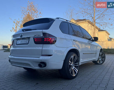 Белый БМВ Х5, объемом двигателя 3 л и пробегом 234 тыс. км за 15800 $, фото 11 на Automoto.ua