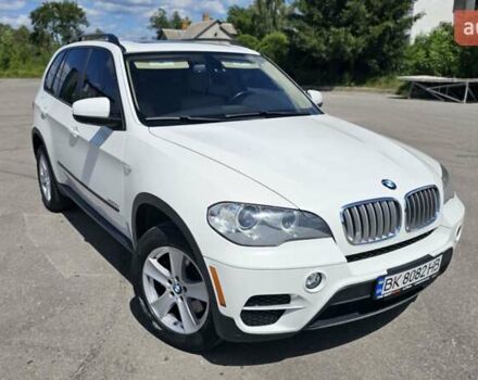 Белый БМВ Х5, объемом двигателя 3 л и пробегом 347 тыс. км за 17000 $, фото 2 на Automoto.ua