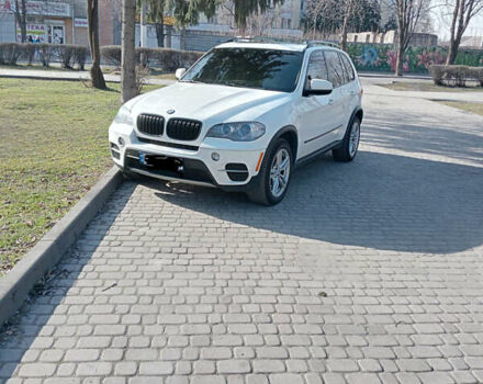 Белый БМВ Х5, объемом двигателя 2.98 л и пробегом 217 тыс. км за 16600 $, фото 9 на Automoto.ua