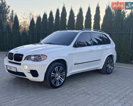 Белый БМВ Х5, объемом двигателя 3 л и пробегом 234 тыс. км за 15800 $, фото 68 на Automoto.ua