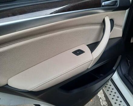 Белый БМВ Х5, объемом двигателя 3 л и пробегом 213 тыс. км за 18500 $, фото 8 на Automoto.ua