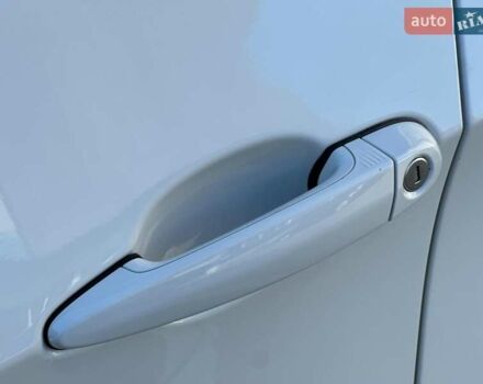 Белый БМВ Х5, объемом двигателя 3 л и пробегом 263 тыс. км за 17490 $, фото 21 на Automoto.ua