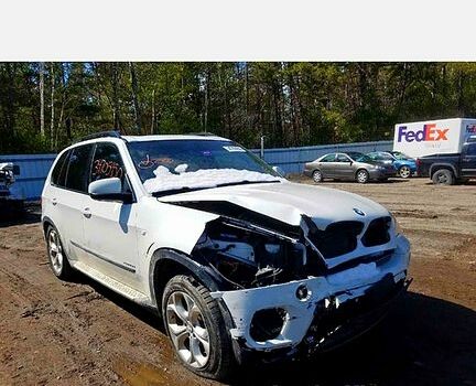 Белый БМВ Х5, объемом двигателя 3 л и пробегом 213 тыс. км за 19000 $, фото 11 на Automoto.ua