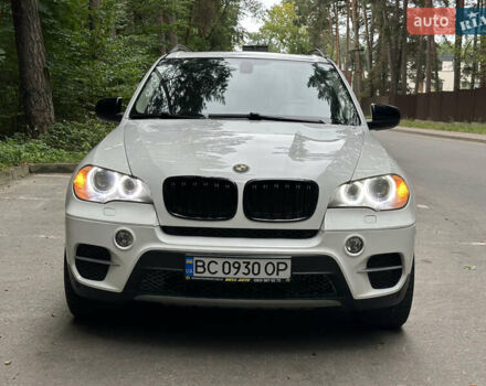 Белый БМВ Х5, объемом двигателя 3 л и пробегом 251 тыс. км за 17500 $, фото 2 на Automoto.ua