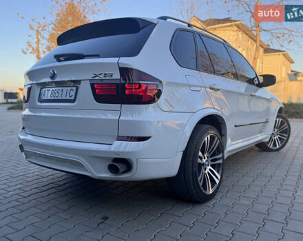 Белый БМВ Х5, объемом двигателя 3 л и пробегом 234 тыс. км за 15800 $, фото 15 на Automoto.ua