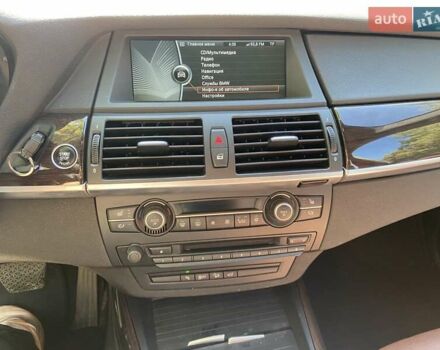 Белый БМВ Х5, объемом двигателя 2.98 л и пробегом 148 тыс. км за 17000 $, фото 11 на Automoto.ua