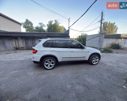 Белый БМВ Х5, объемом двигателя 3.5 л и пробегом 315 тыс. км за 18000 $, фото 13 на Automoto.ua