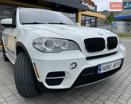 Белый БМВ Х5, объемом двигателя 2.98 л и пробегом 226 тыс. км за 14000 $, фото 1 на Automoto.ua