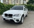 Білий БМВ Х5, об'ємом двигуна 3 л та пробігом 225 тис. км за 15999 $, фото 1 на Automoto.ua