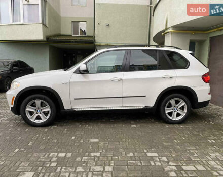 Белый БМВ Х5, объемом двигателя 3 л и пробегом 238 тыс. км за 18900 $, фото 3 на Automoto.ua