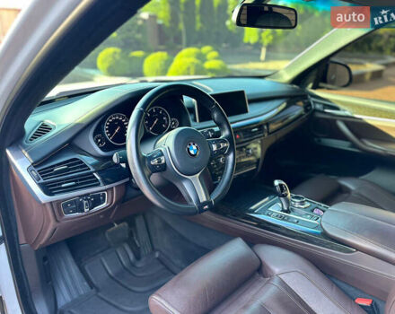 Белый БМВ Х5, объемом двигателя 2.99 л и пробегом 210 тыс. км за 30000 $, фото 15 на Automoto.ua