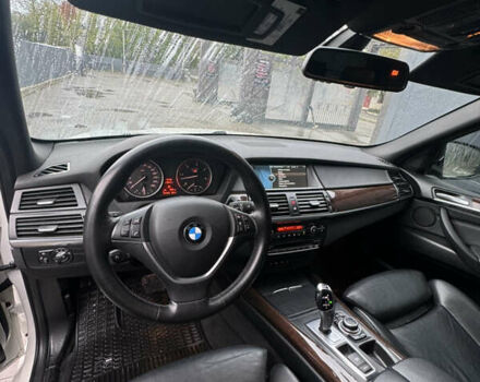 Белый БМВ Х5, объемом двигателя 3 л и пробегом 186 тыс. км за 22800 $, фото 15 на Automoto.ua