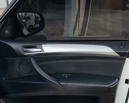 Белый БМВ Х5, объемом двигателя 2.99 л и пробегом 195 тыс. км за 30000 $, фото 9 на Automoto.ua