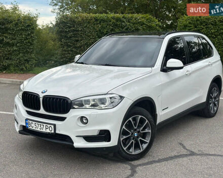 Белый БМВ Х5, объемом двигателя 3 л и пробегом 185 тыс. км за 26300 $, фото 3 на Automoto.ua