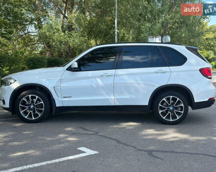 Белый БМВ Х5, объемом двигателя 3 л и пробегом 185 тыс. км за 27700 $, фото 10 на Automoto.ua